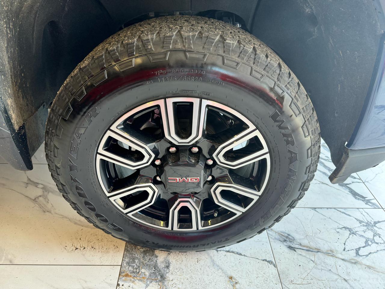 GMC Sierra 2500HD 4WD Crew Cab 159" AT4 2022