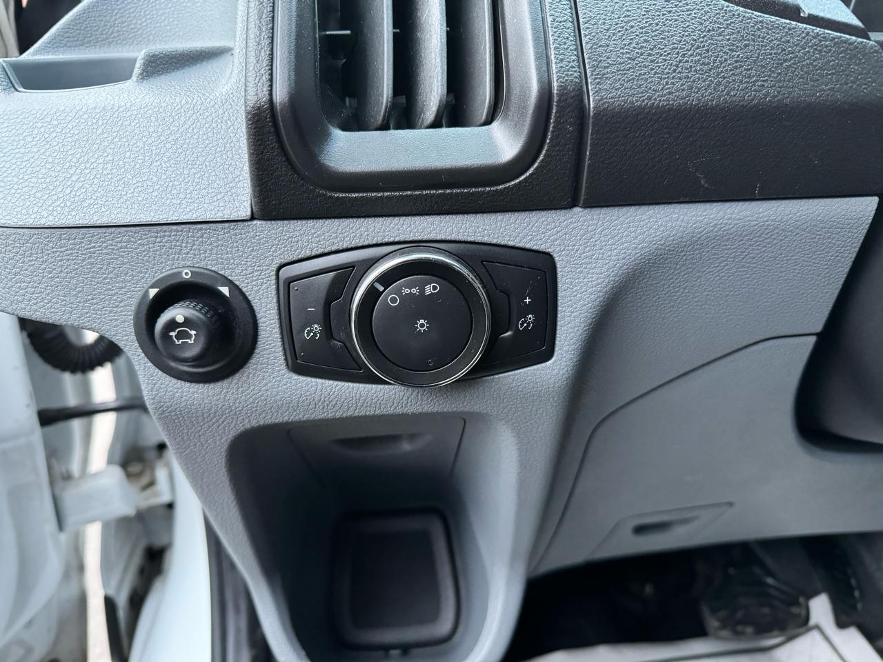 Ford Transit Van T-350 148" Med Rf 9500 GVWR Sliding RH Dr 2017