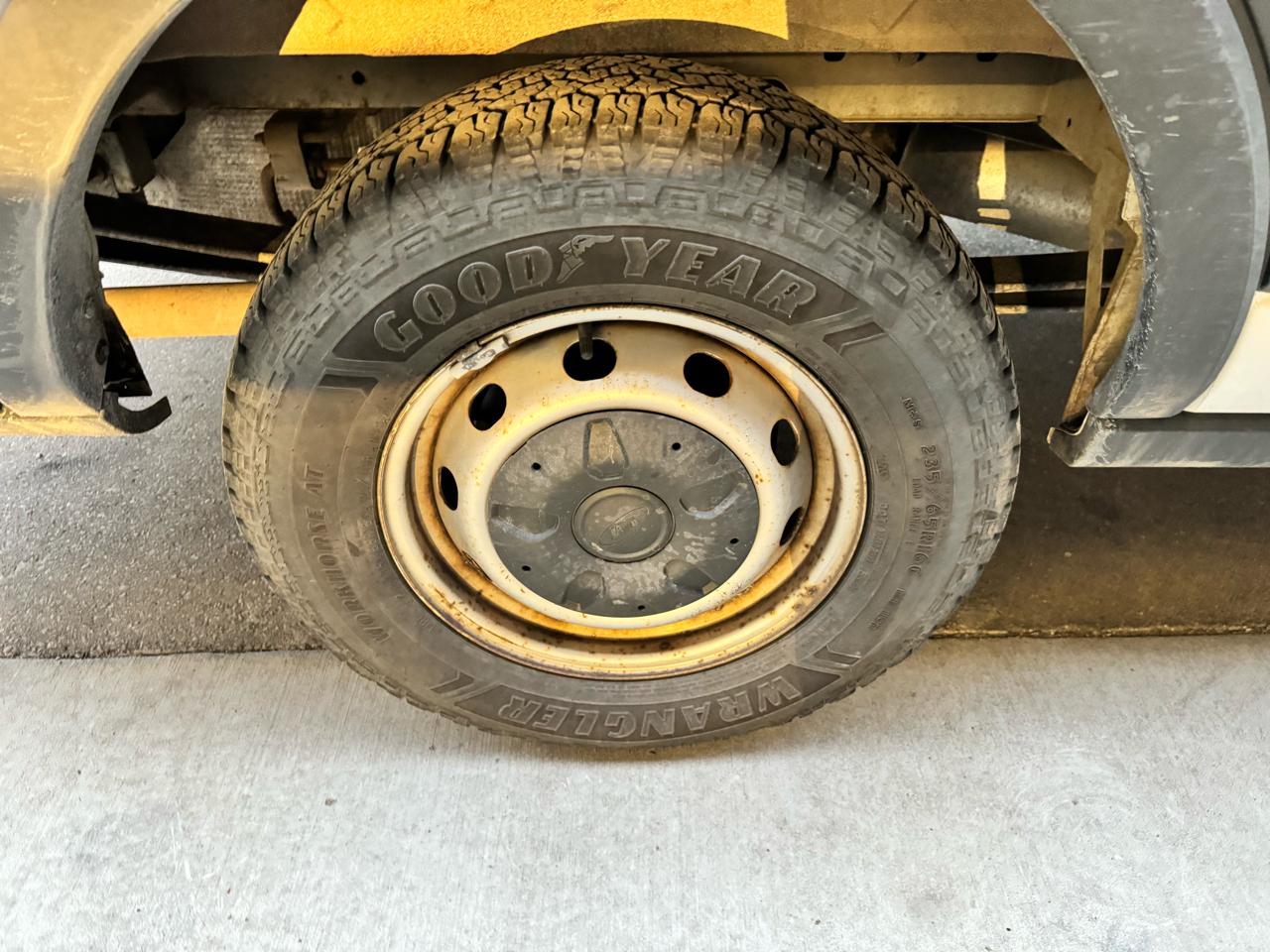 Ford Transit Van T-350 148" Med Rf 9500 GVWR Sliding RH Dr 2017