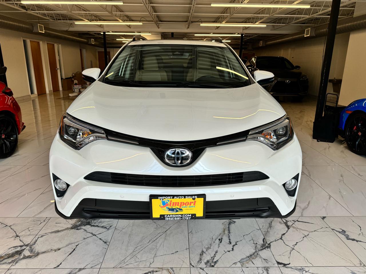 Toyota RAV4 Limited FWD (Natl) 2017