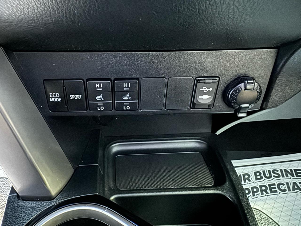 Toyota RAV4 Limited FWD (Natl) 2017