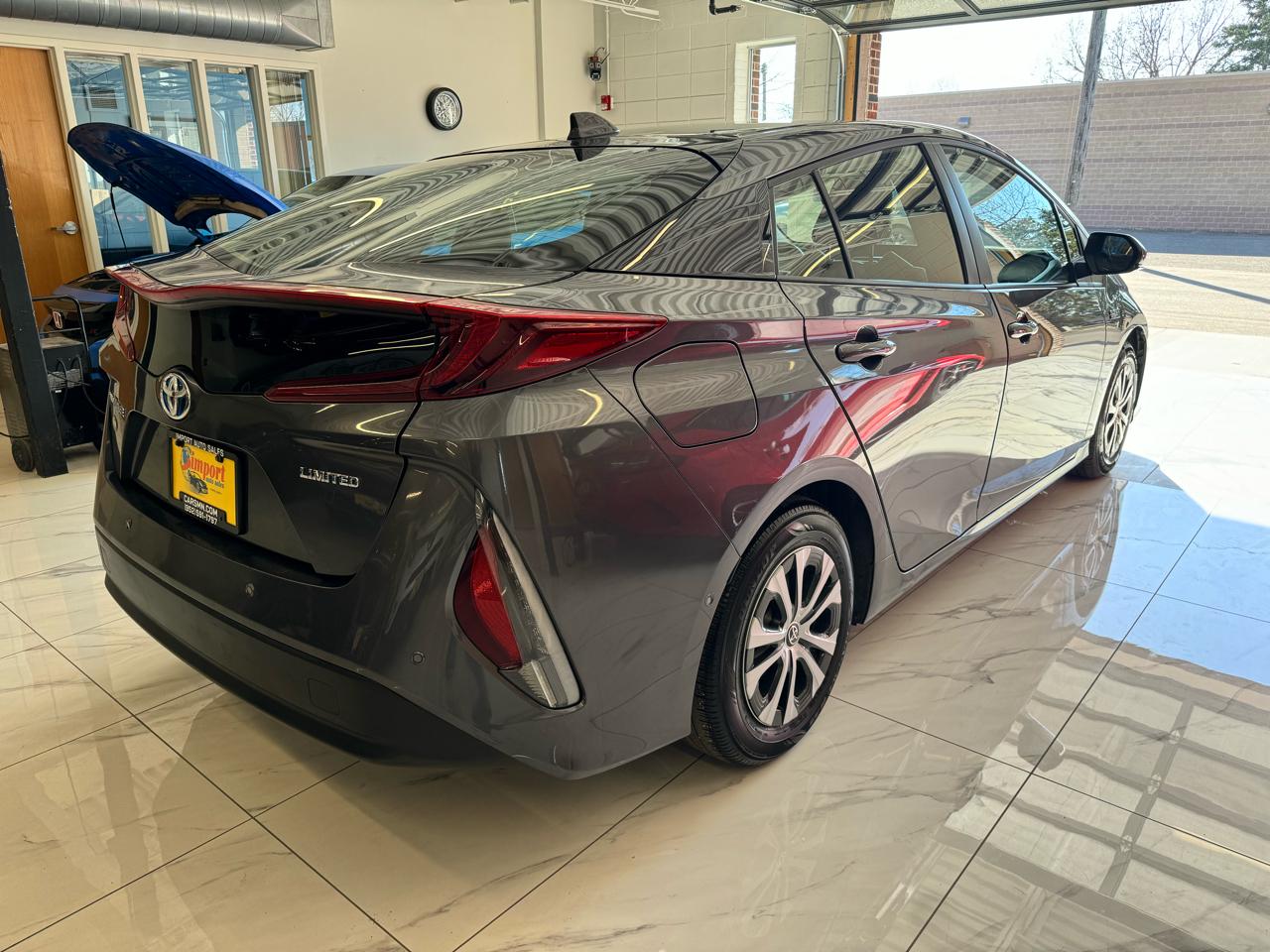Toyota Prius Prime Limited (Natl) 2021