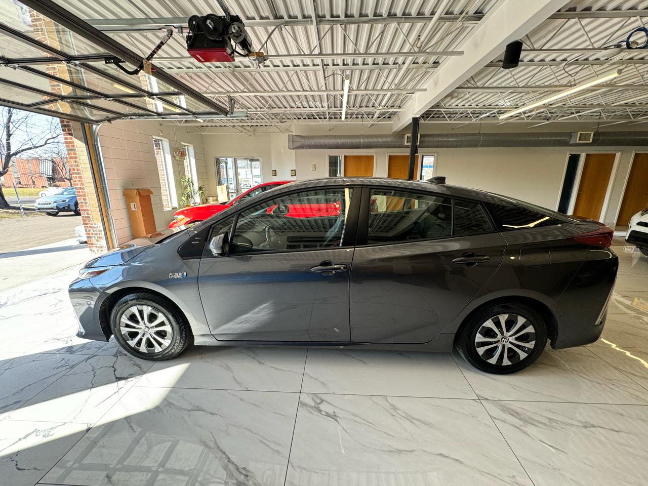 Toyota Prius Prime Limited (Natl) 2021