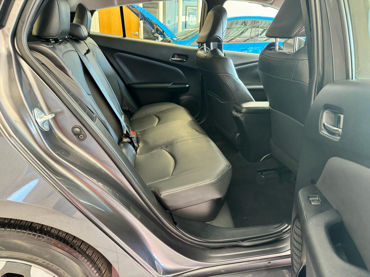 Toyota Prius Prime Limited (Natl) 2021