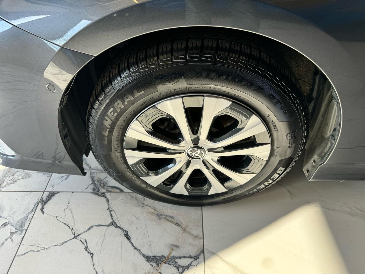 Toyota Prius Prime Limited (Natl) 2021