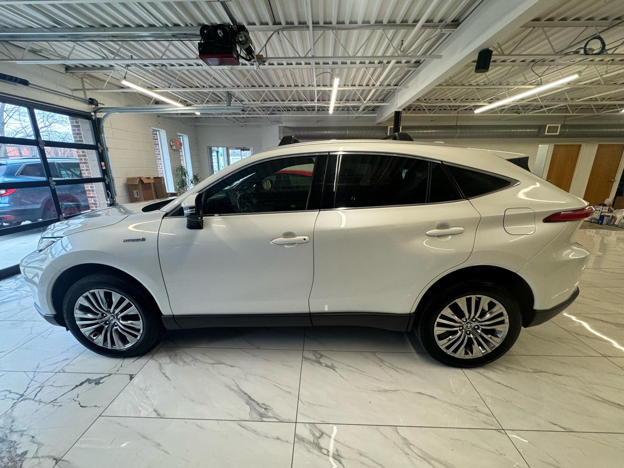 Toyota Venza XLE I4 AWD 2021