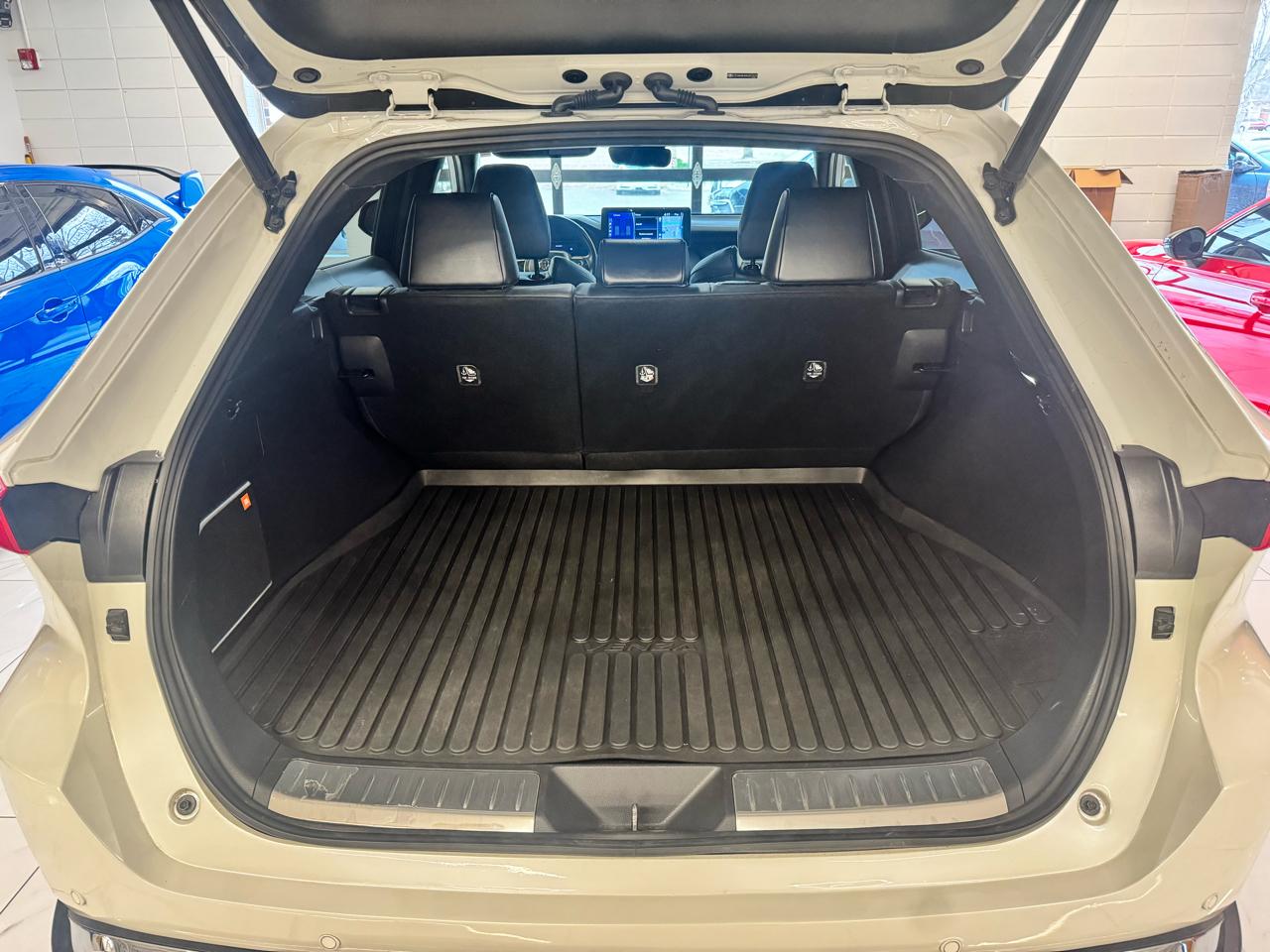 Toyota Venza XLE I4 AWD 2021