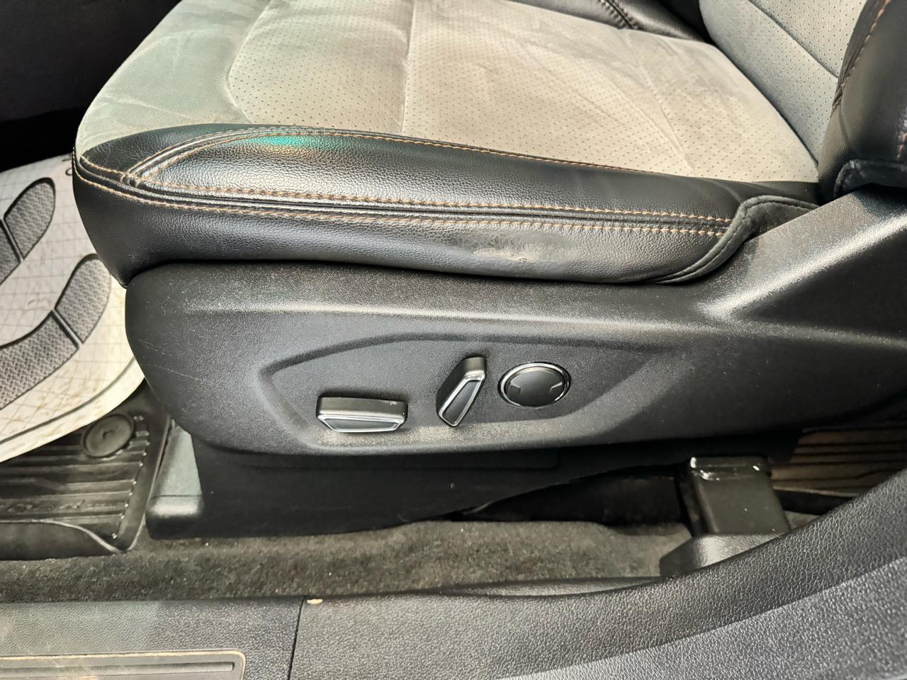 Ford Explorer 4dr XLT 4WD 2017