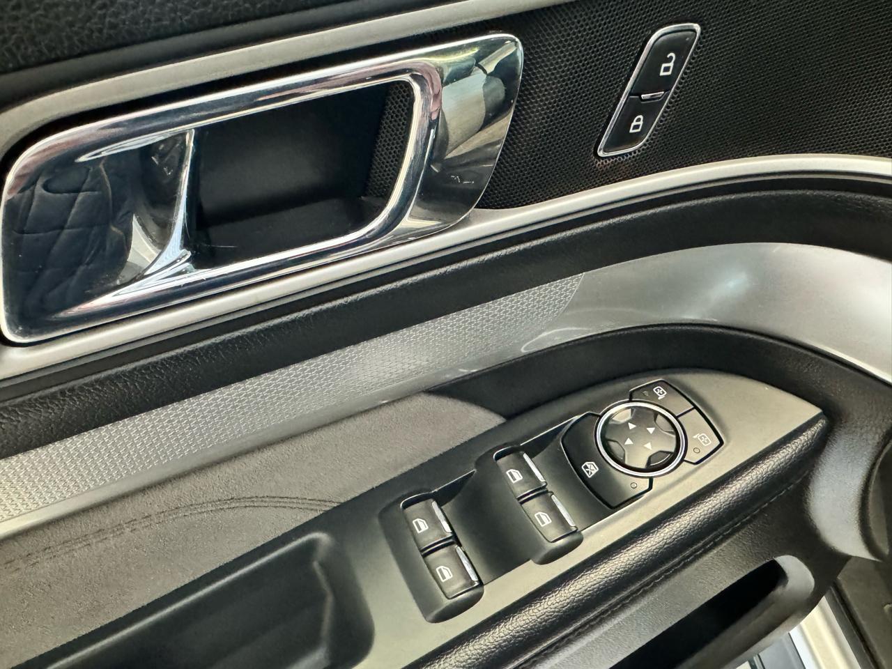 Ford Explorer 4dr XLT 4WD 2017