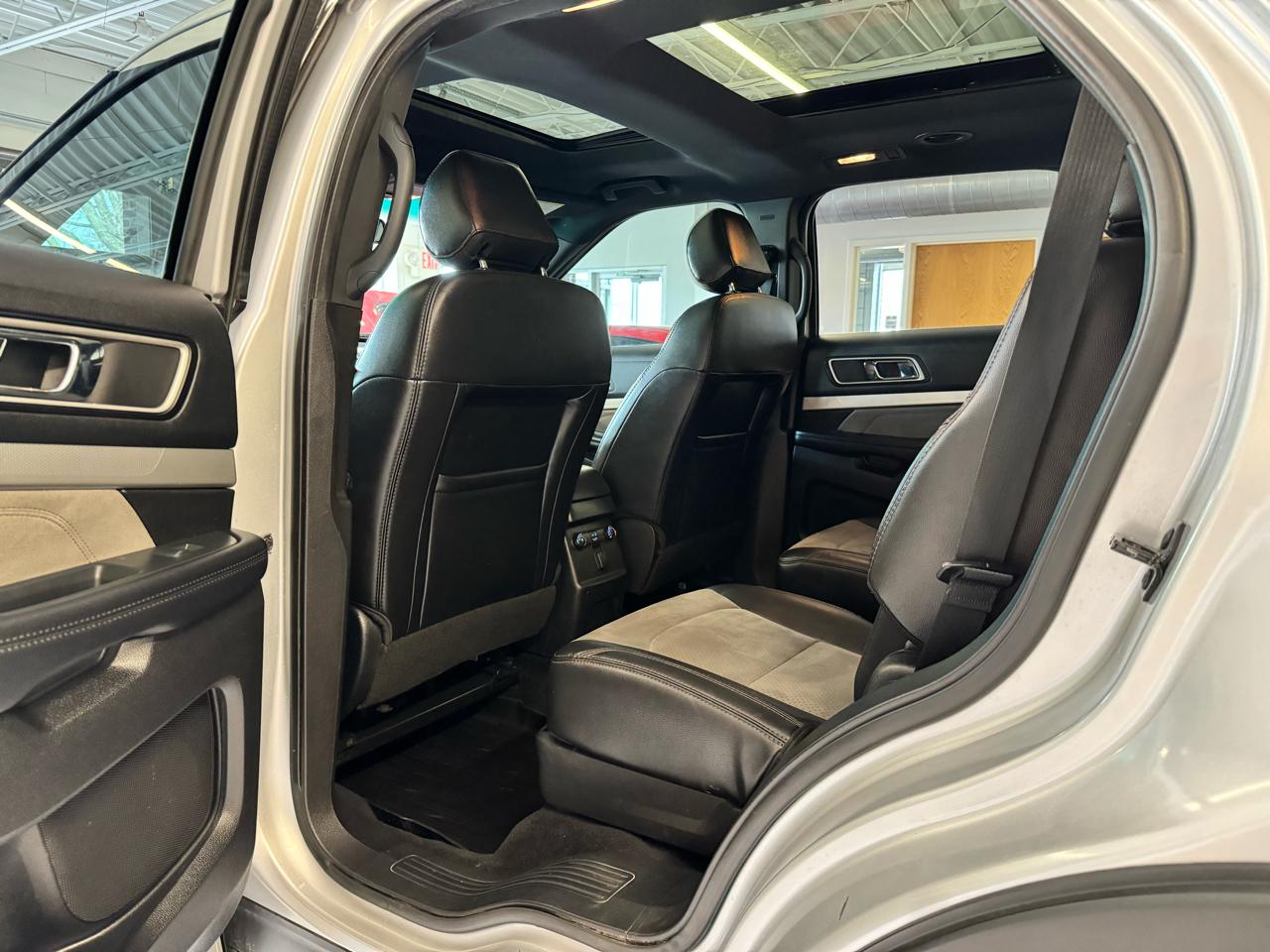 Ford Explorer 4dr XLT 4WD 2017