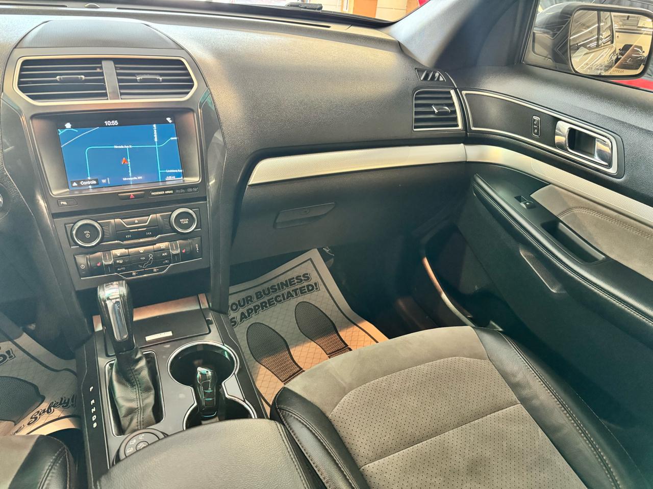 Ford Explorer 4dr XLT 4WD 2017