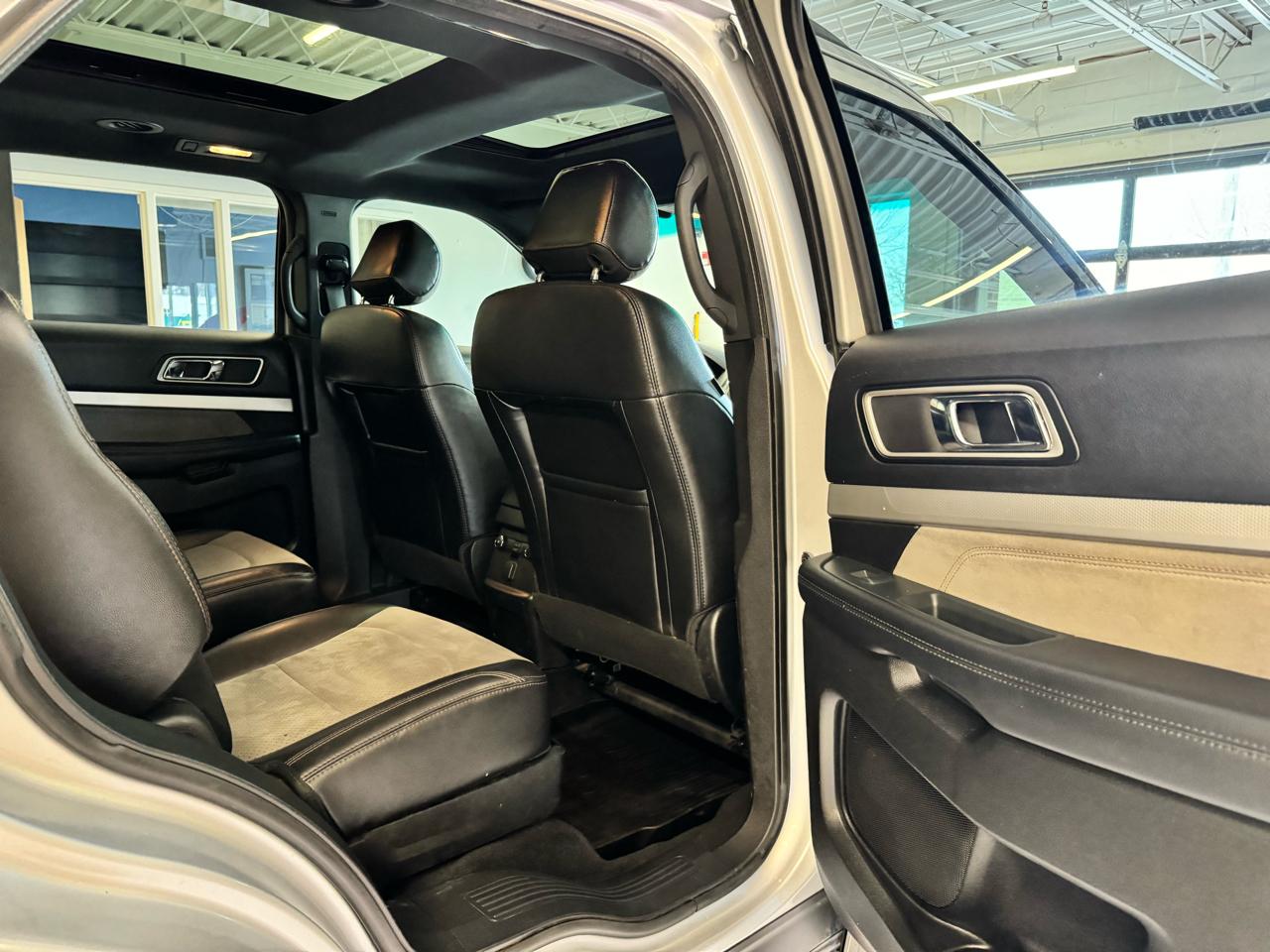 Ford Explorer 4dr XLT 4WD 2017