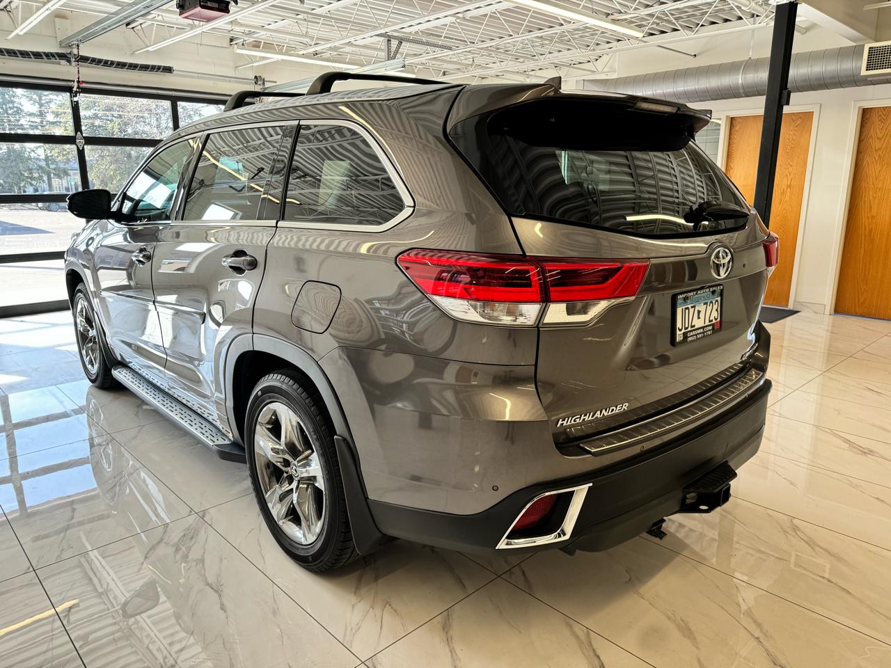 Toyota Highlander Limited V6 AWD (Natl) 2019