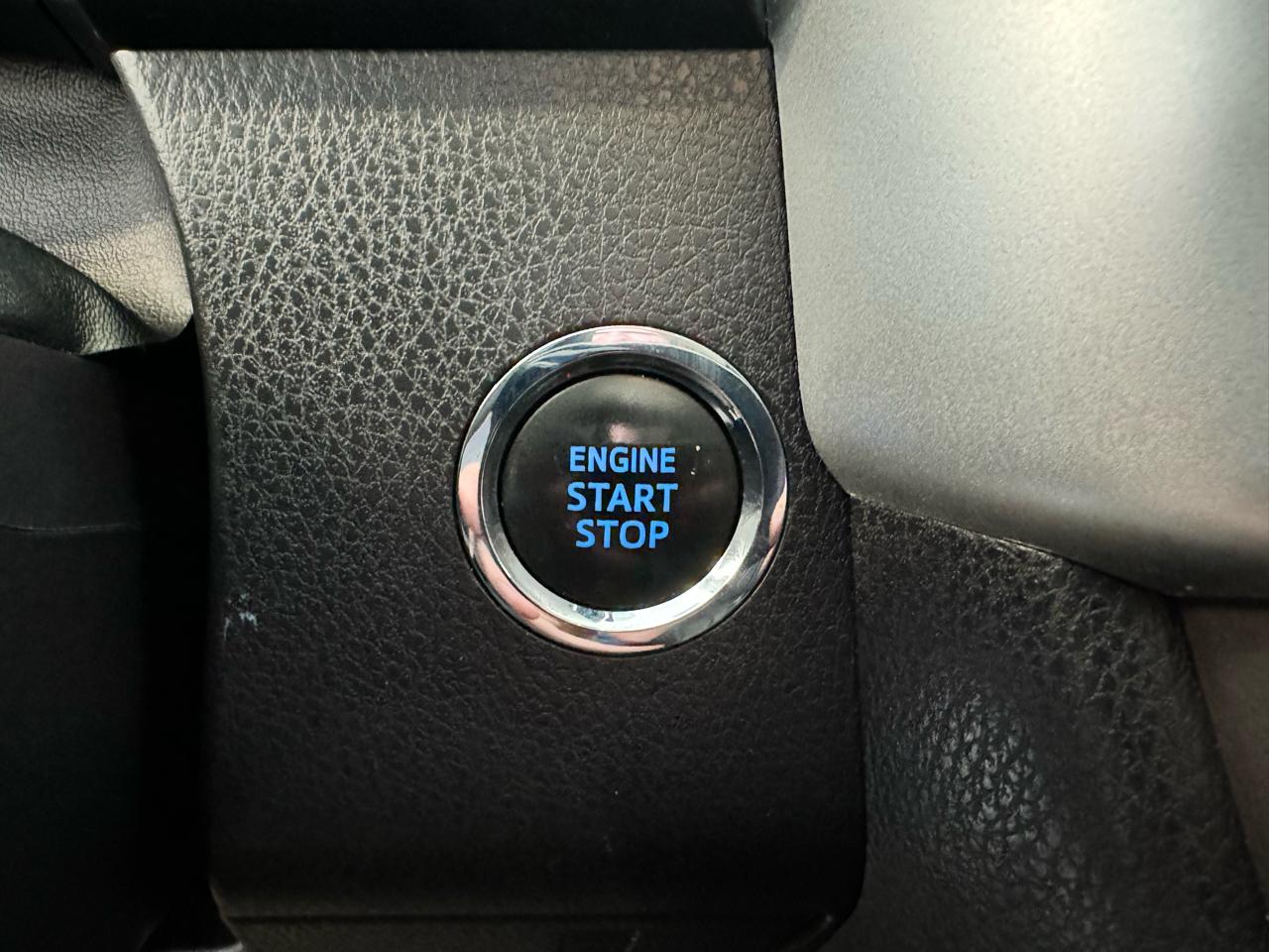 Toyota Highlander Limited V6 AWD (Natl) 2019