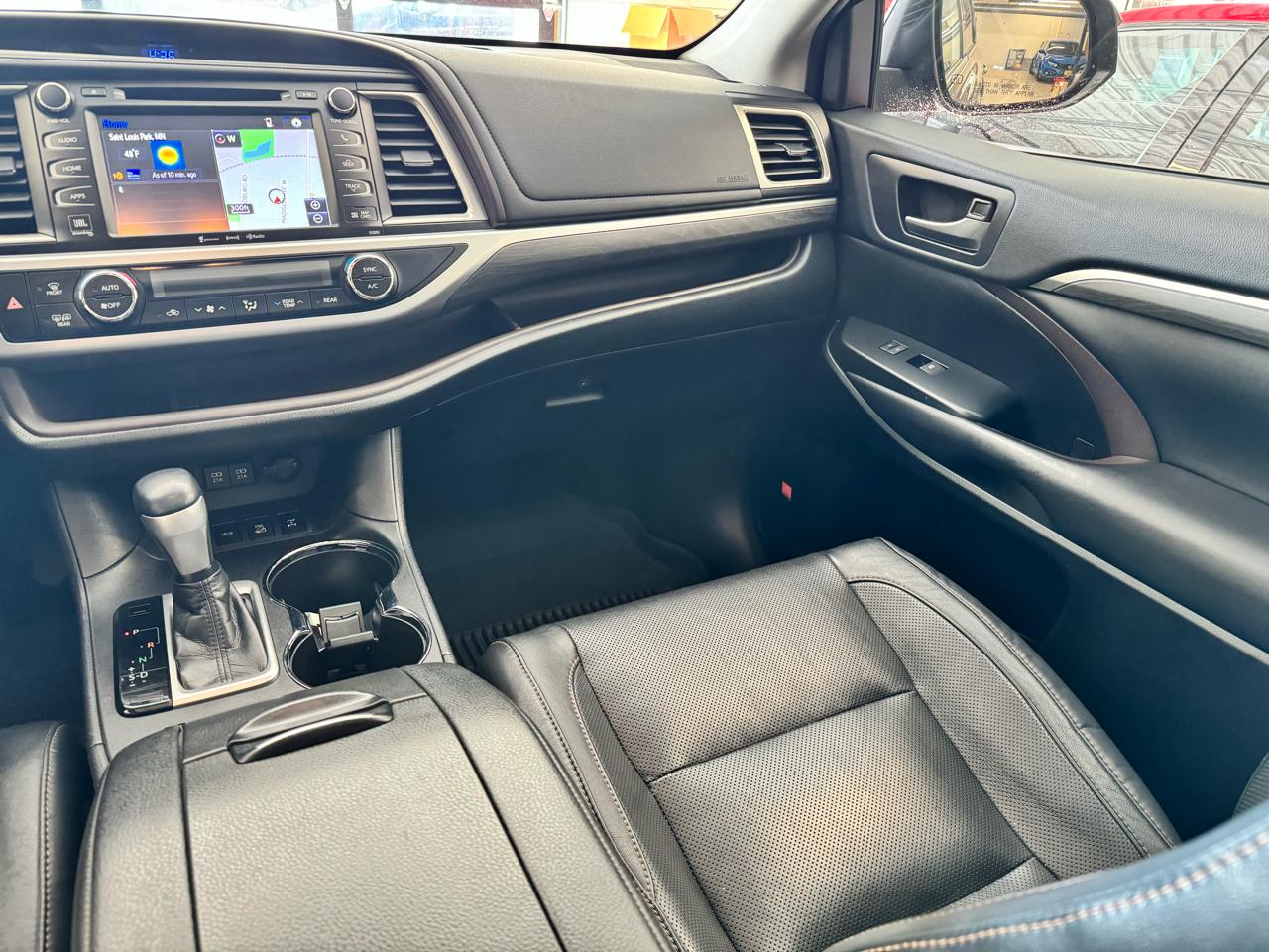 Toyota Highlander Limited V6 AWD (Natl) 2019