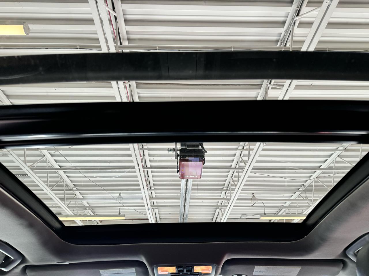 Toyota Highlander Limited V6 AWD (Natl) 2019