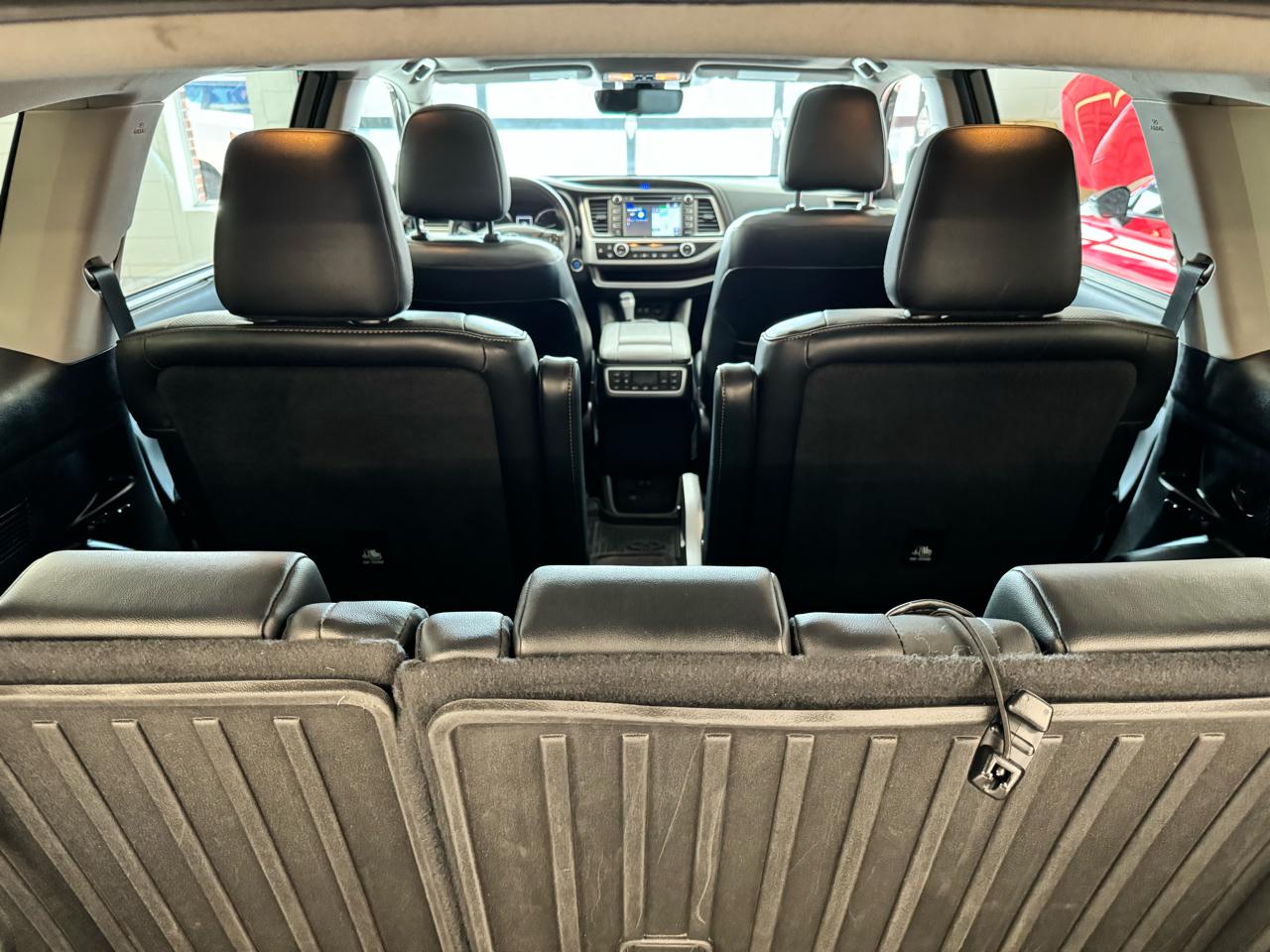 Toyota Highlander Limited V6 AWD (Natl) 2019