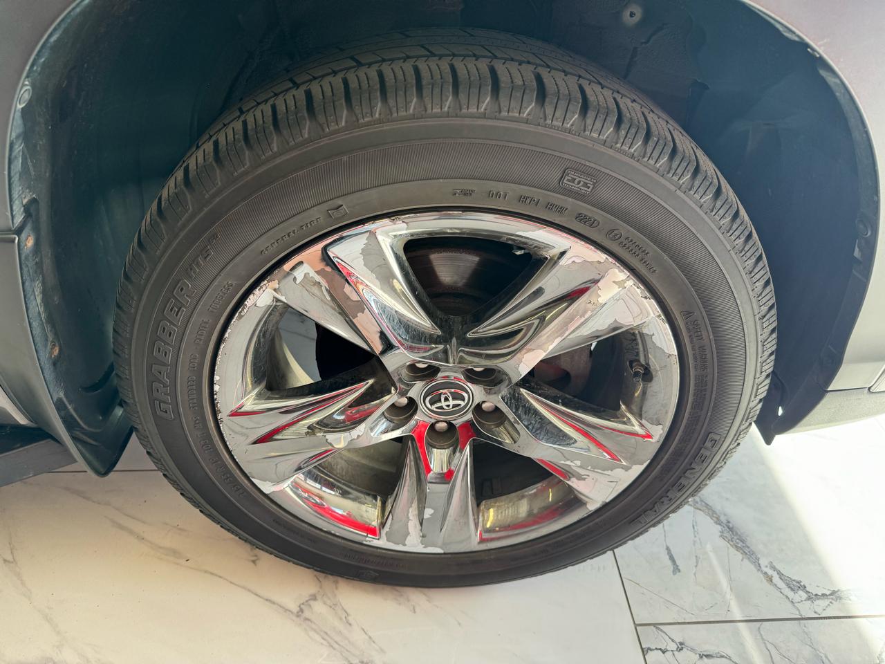 Toyota Highlander Limited V6 AWD (Natl) 2019