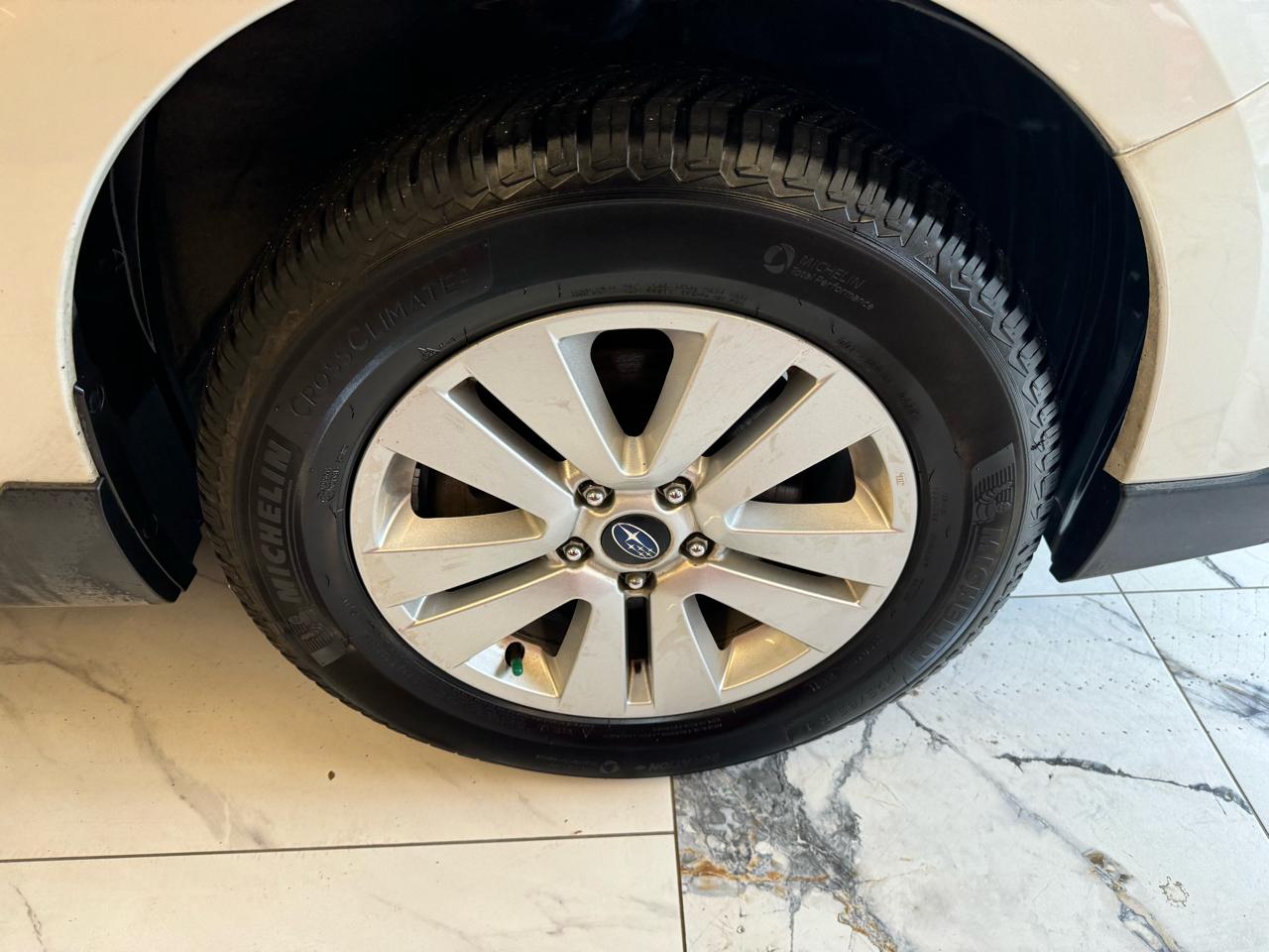 Subaru Outback 2.5i Premium 2019
