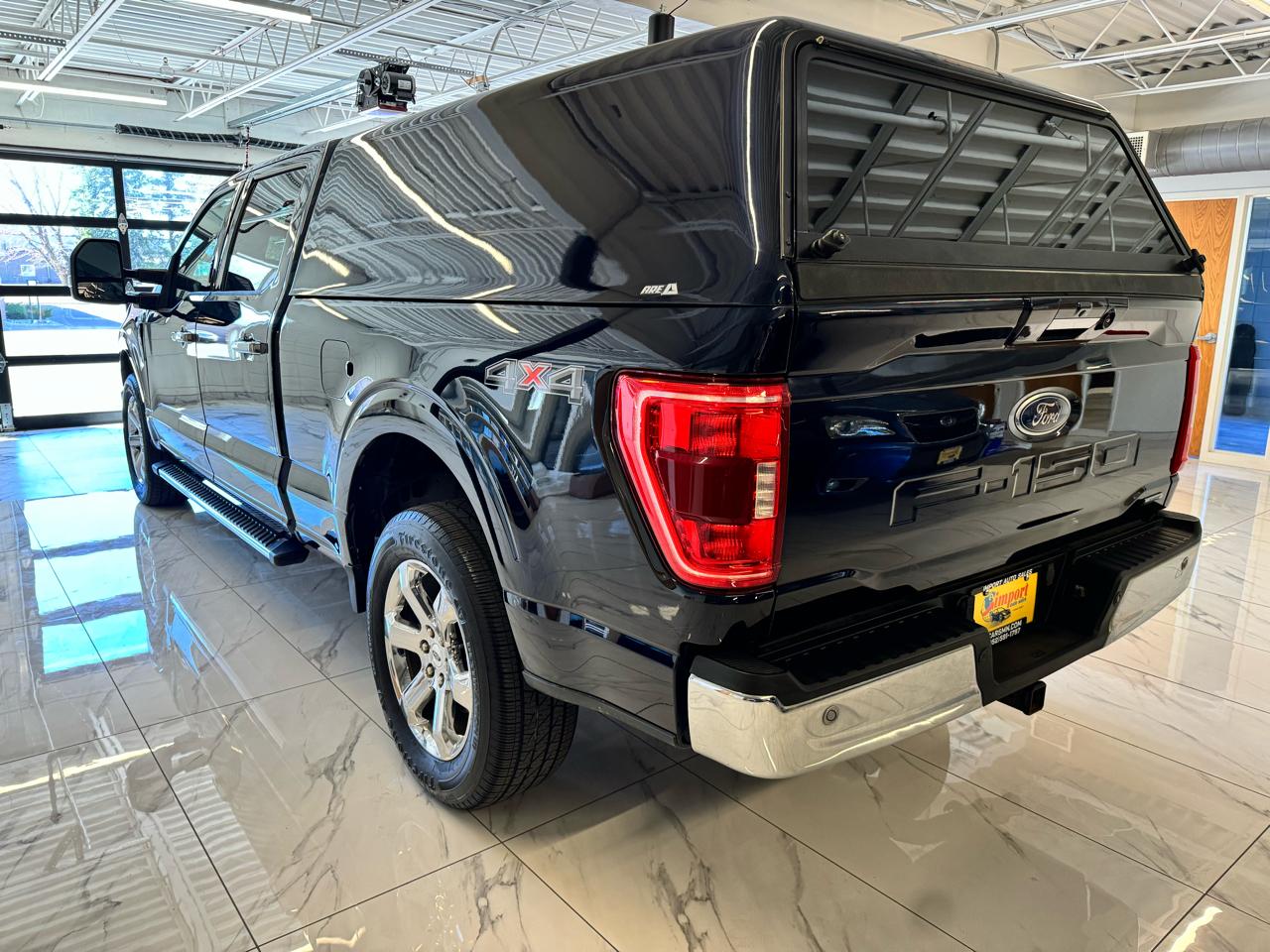 Ford F-150 4WD SuperCrew 150" XLT 2023