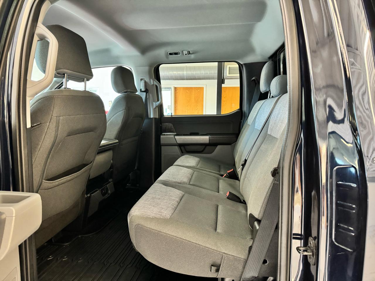 Ford F-150 4WD SuperCrew 150" XLT 2023