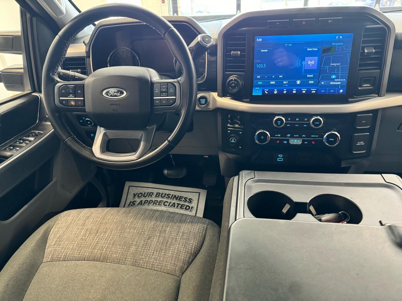 Ford F-150 4WD SuperCrew 150" XLT 2023