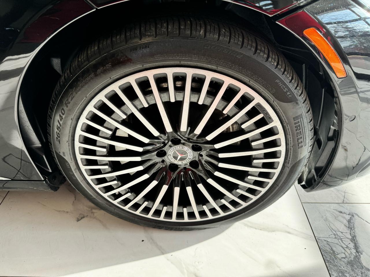 Mercedes-Benz EQS EQS 450 4MATIC Sedan 2023