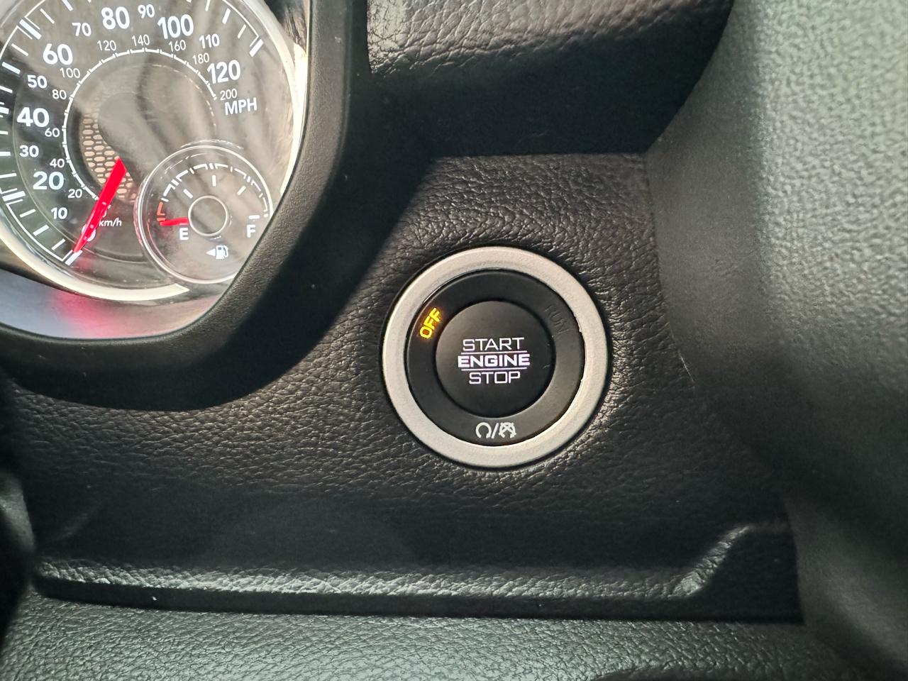 RAM 1500 Big Horn 4x4 Crew Cab 5'7" Box 2025