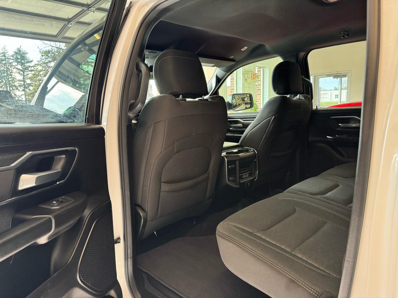 RAM 1500 Big Horn 4x4 Crew Cab 5'7" Box 2025