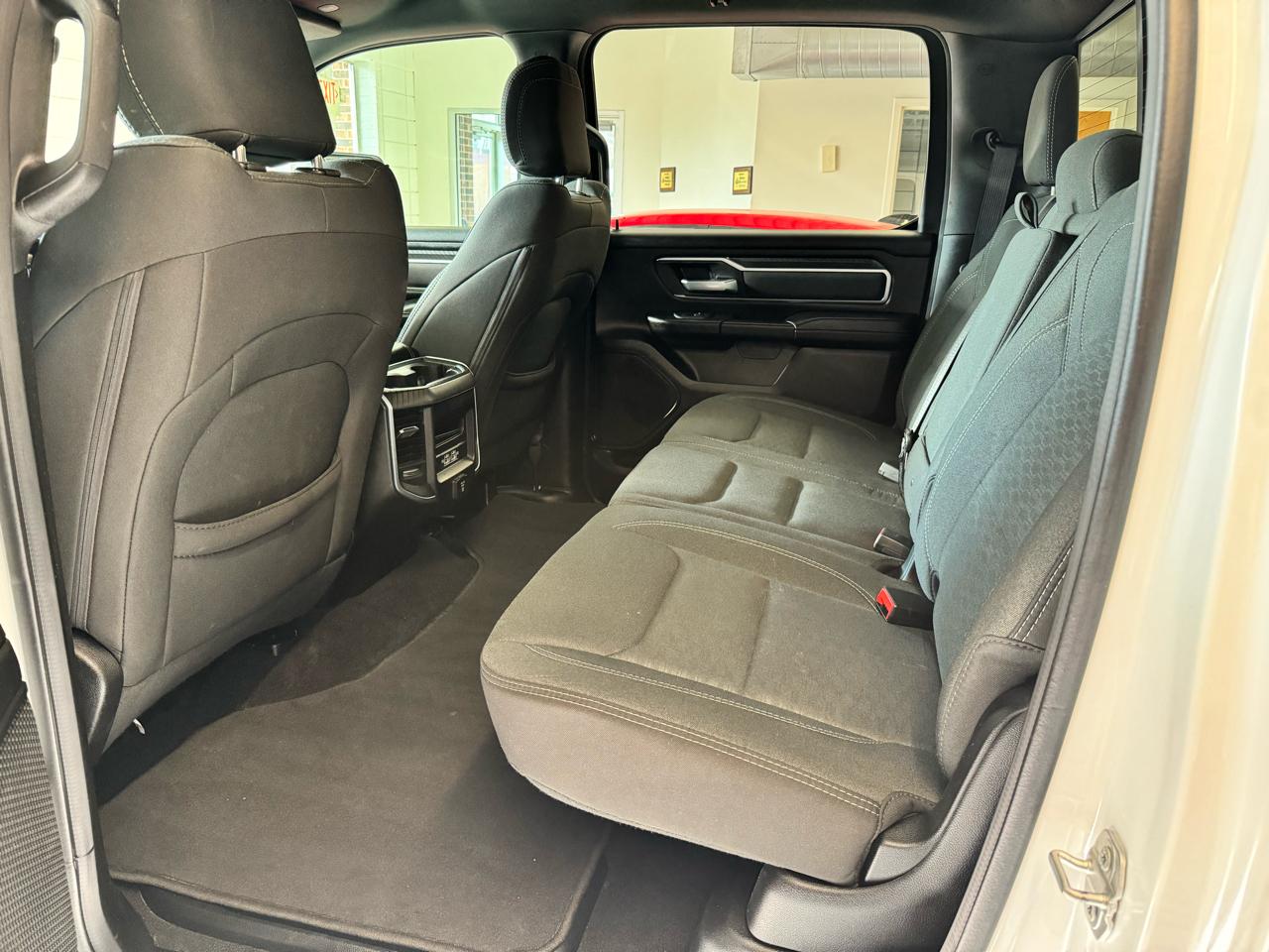 RAM 1500 Big Horn 4x4 Crew Cab 5'7" Box 2025