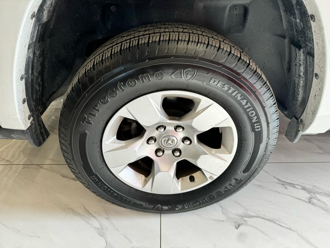 RAM 1500 Big Horn 4x4 Crew Cab 5'7" Box 2025