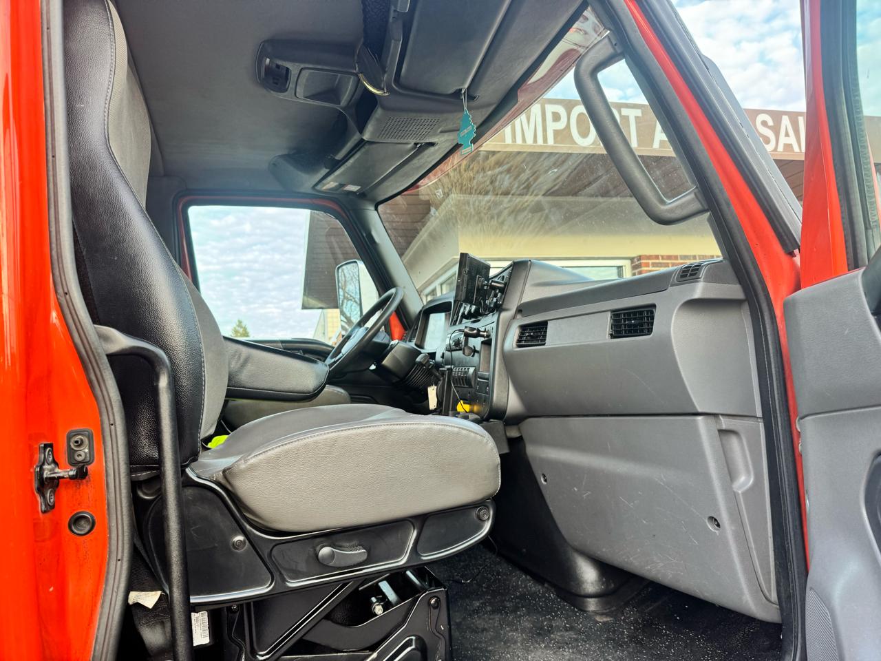 International MV607  2021