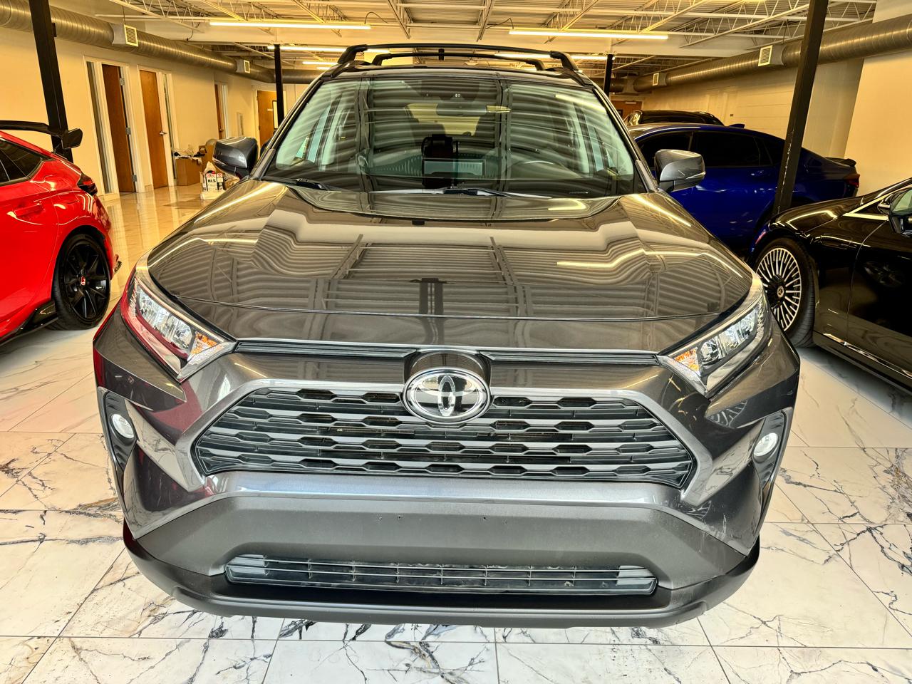 Toyota RAV4 XLE AWD (Natl) 2021