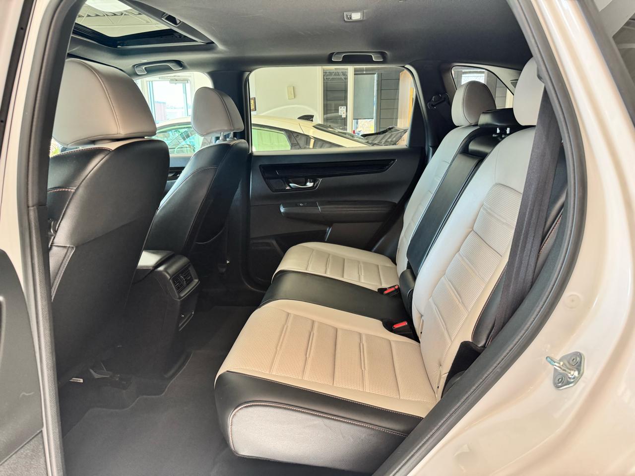 Honda CR-V Hybrid Sport Touring AWD 2023