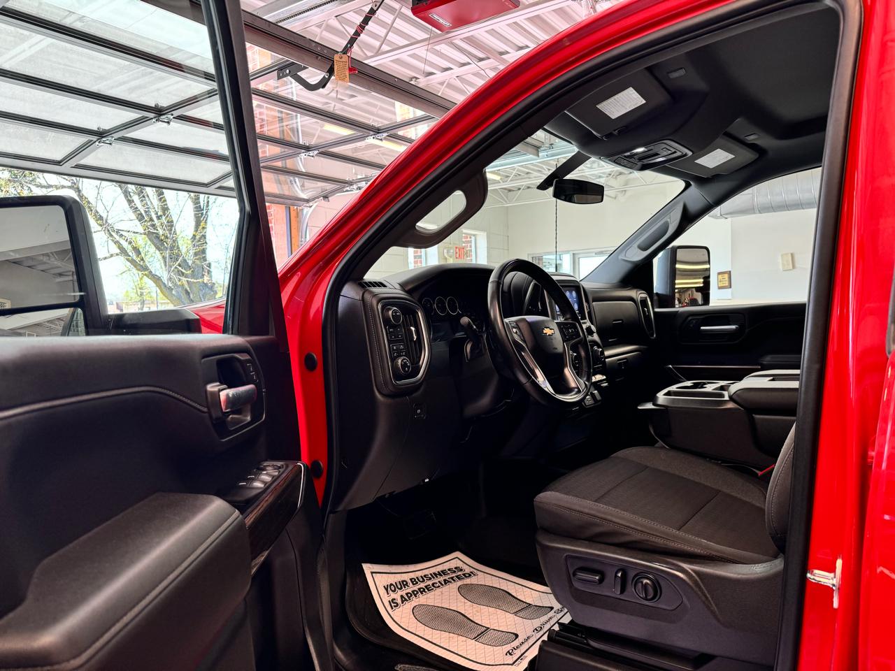 Chevrolet Silverado 2500HD 4WD Crew Cab 172" LT 2023