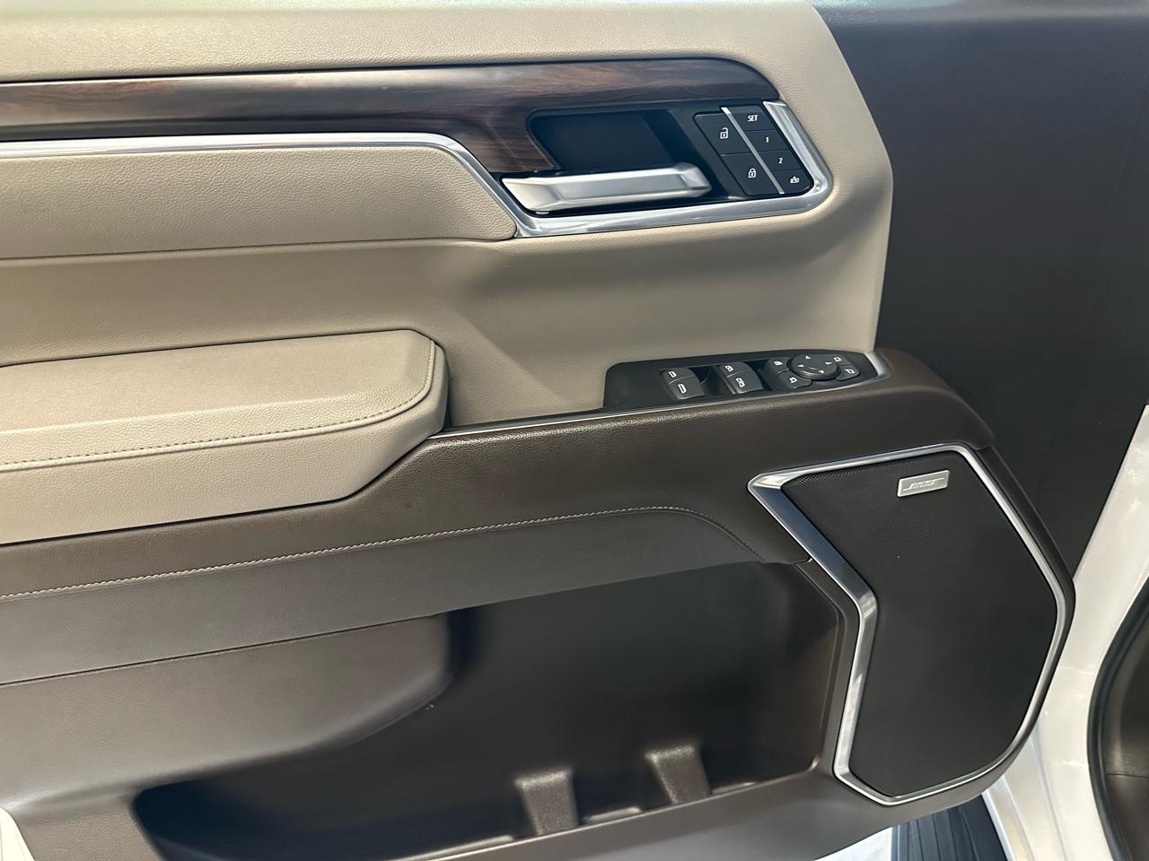 GMC Sierra 1500 4WD Crew Cab 147" SLT 2025