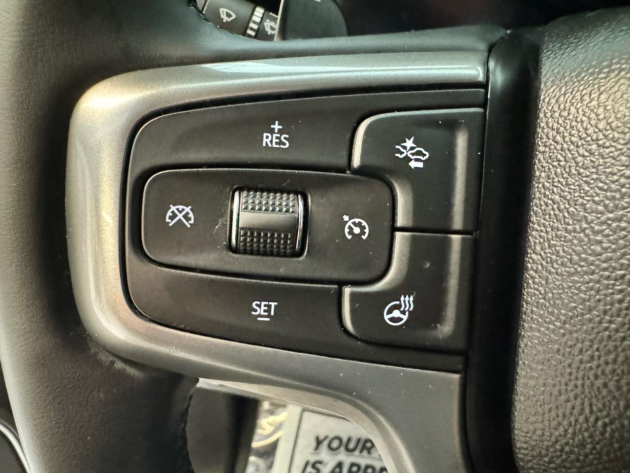 Chevrolet Silverado 1500 4WD Crew Cab 147" LT w/1LT 2025