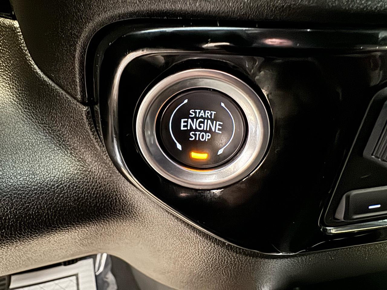 Chevrolet Silverado 1500 4WD Crew Cab 147" LT w/1LT 2025