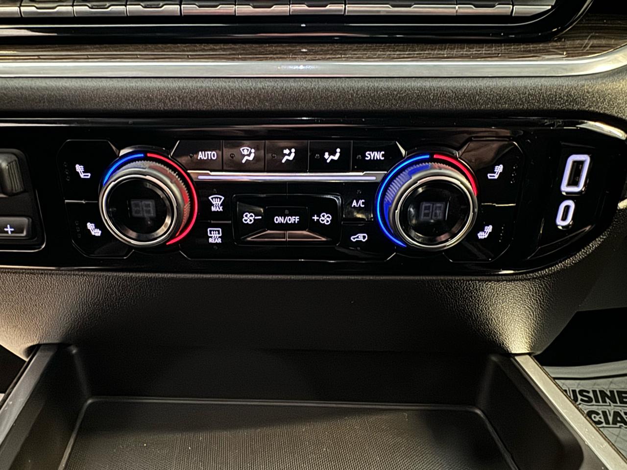 Chevrolet Silverado 1500 4WD Crew Cab 147" LT w/1LT 2025