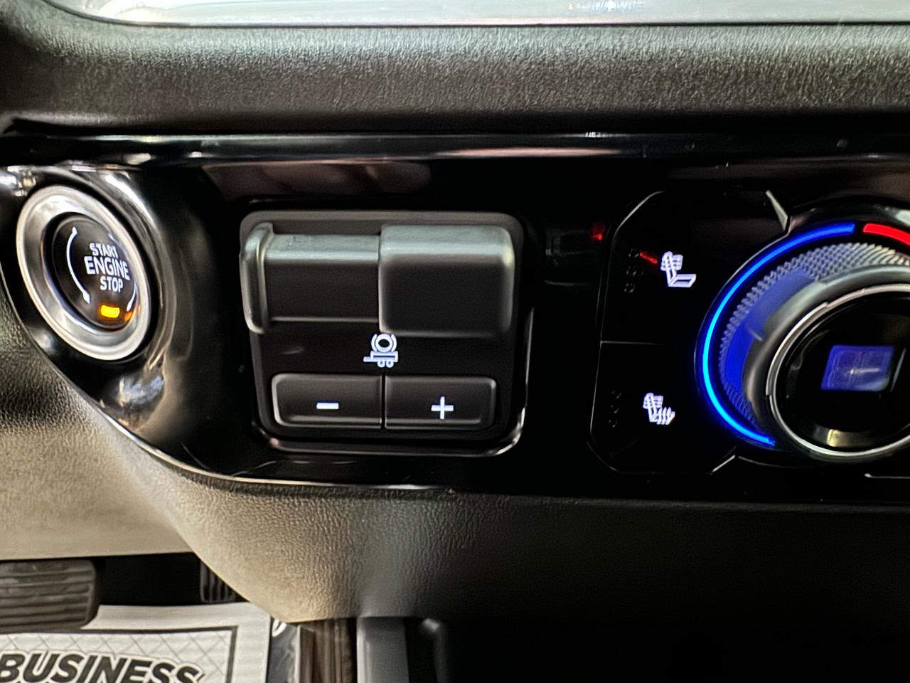 Chevrolet Silverado 1500 4WD Crew Cab 147" LT w/1LT 2025