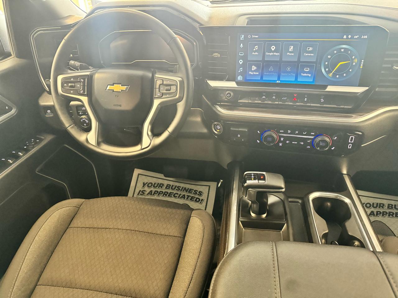 Chevrolet Silverado 1500 4WD Crew Cab 147" LT w/1LT 2025