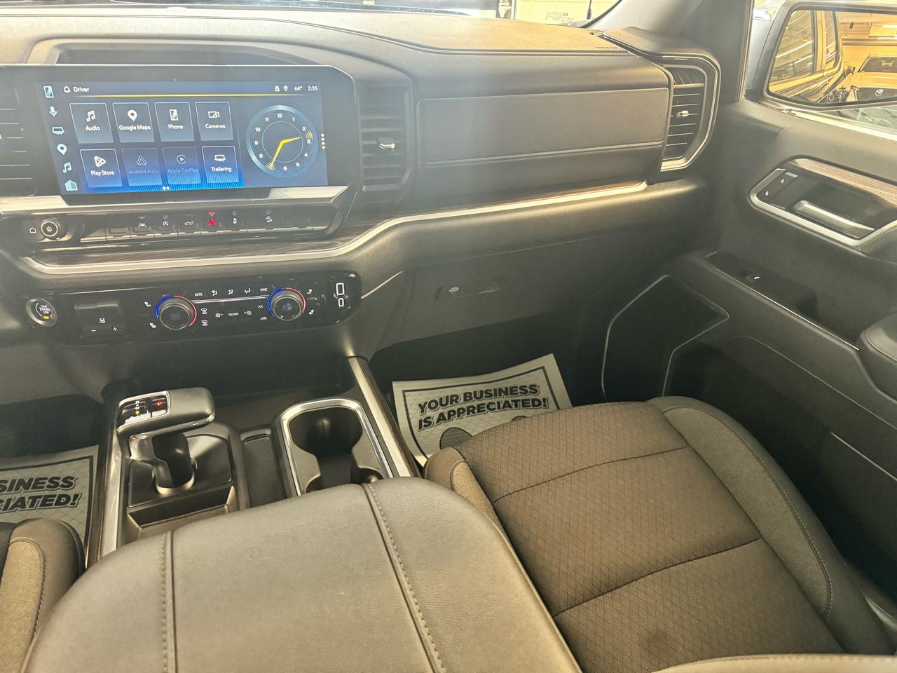 Chevrolet Silverado 1500 4WD Crew Cab 147" LT w/1LT 2025