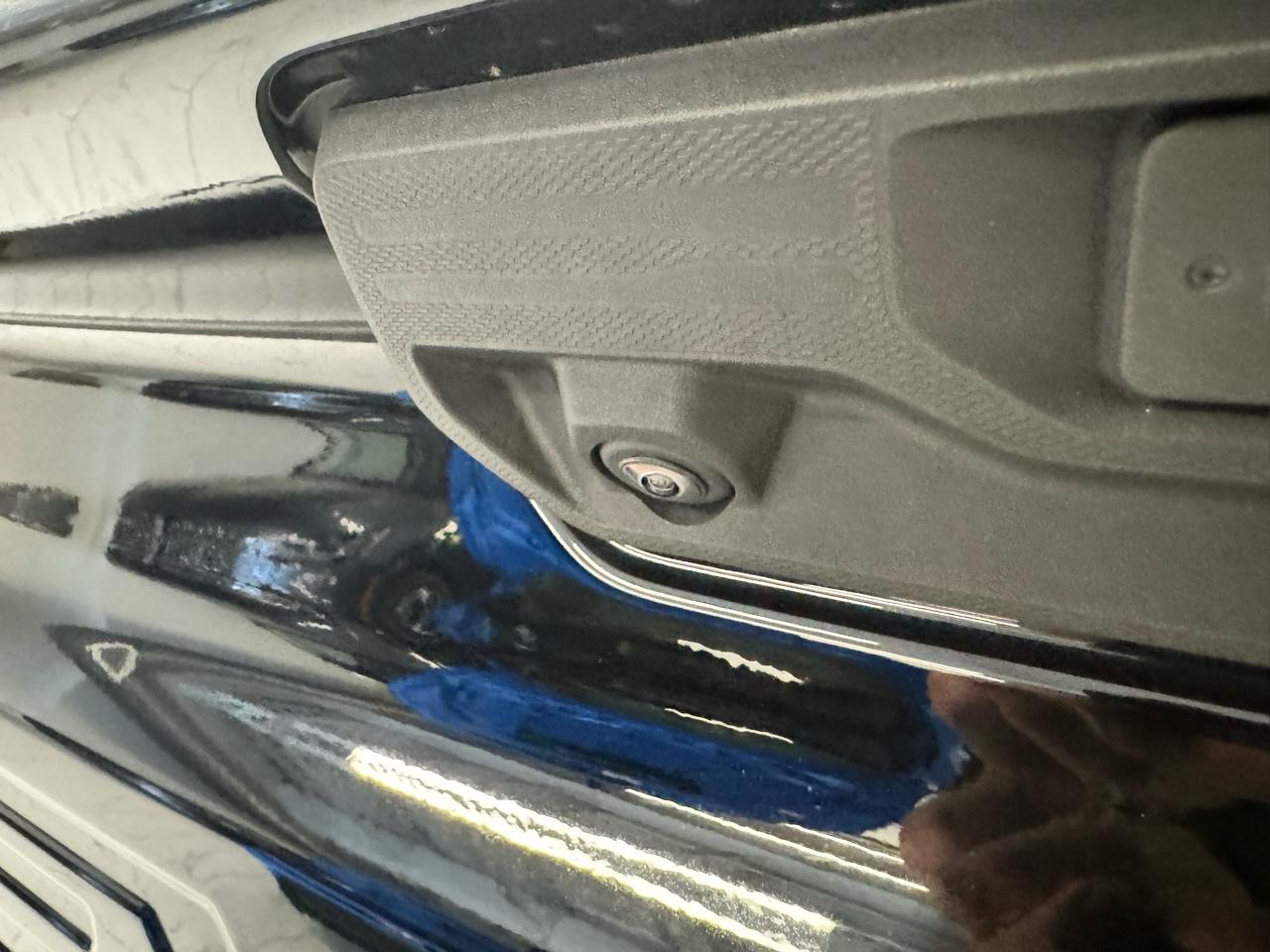 Chevrolet Silverado 1500 4WD Crew Cab 147" LT w/1LT 2025