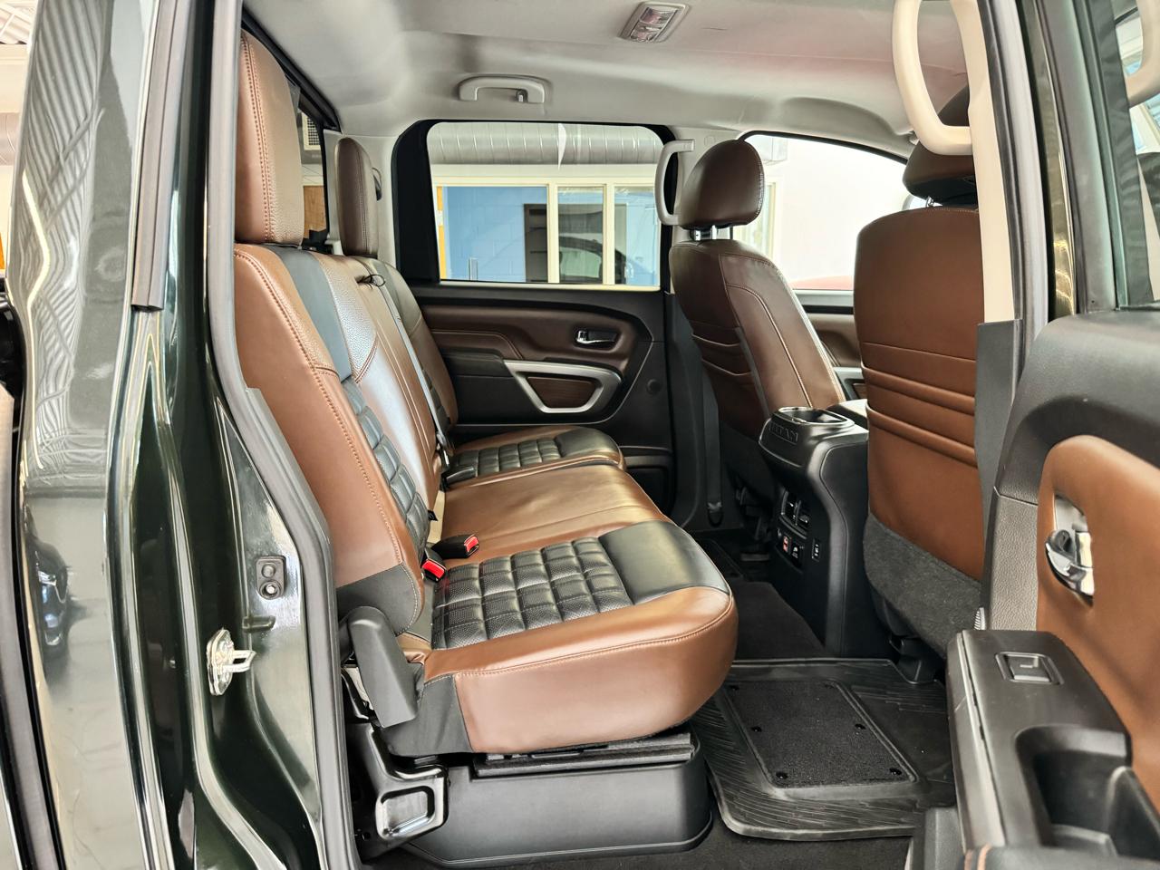Nissan Titan XD 4x4 Gas Crew Cab Platinum Reserve 2019