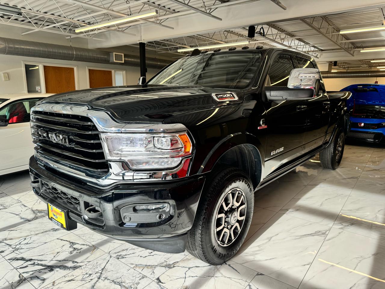 RAM 2500 Longhorn 4x4 Crew Cab 6'4" Box 2024
