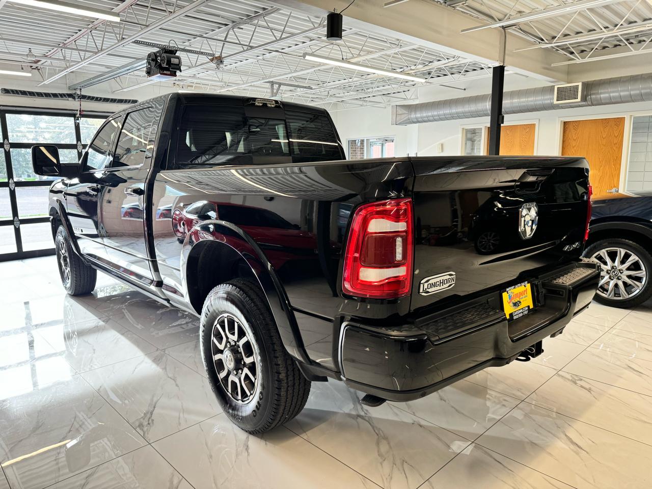 RAM 2500 Longhorn 4x4 Crew Cab 6'4" Box 2024