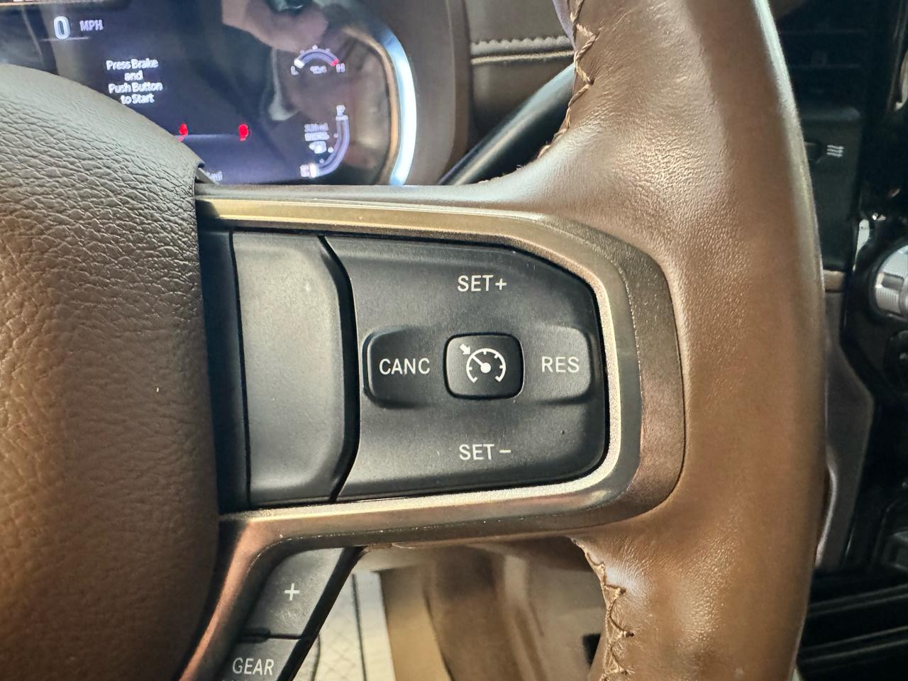 RAM 2500 Longhorn 4x4 Crew Cab 6'4" Box 2024