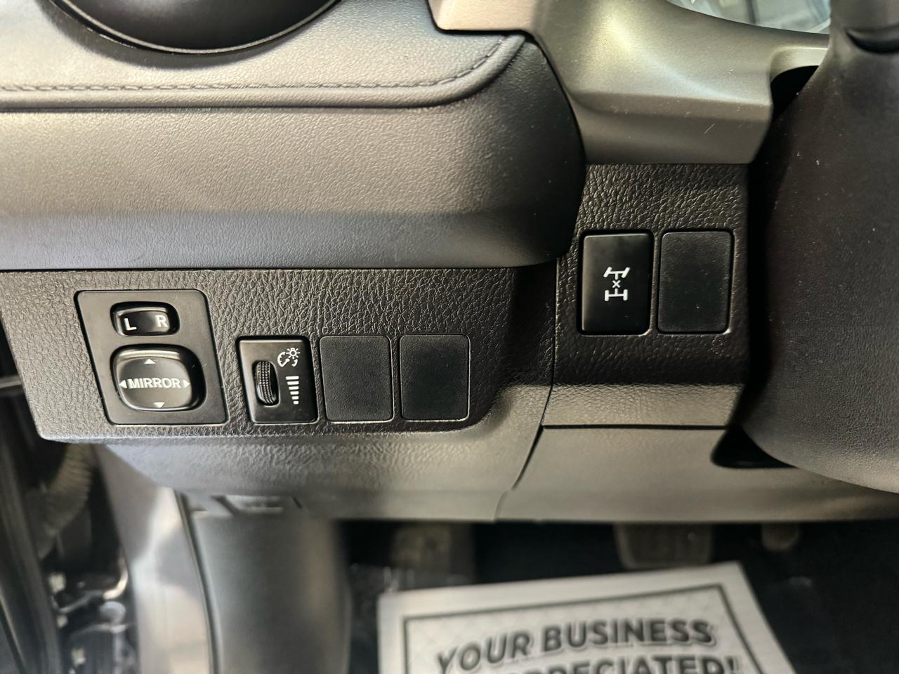 Toyota RAV4 AWD 4dr LE (Natl) 2016