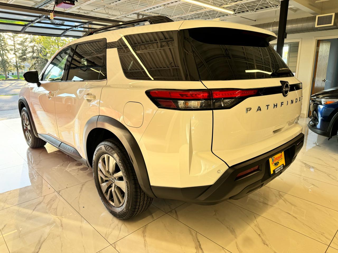 Nissan Pathfinder SV 4WD 2025