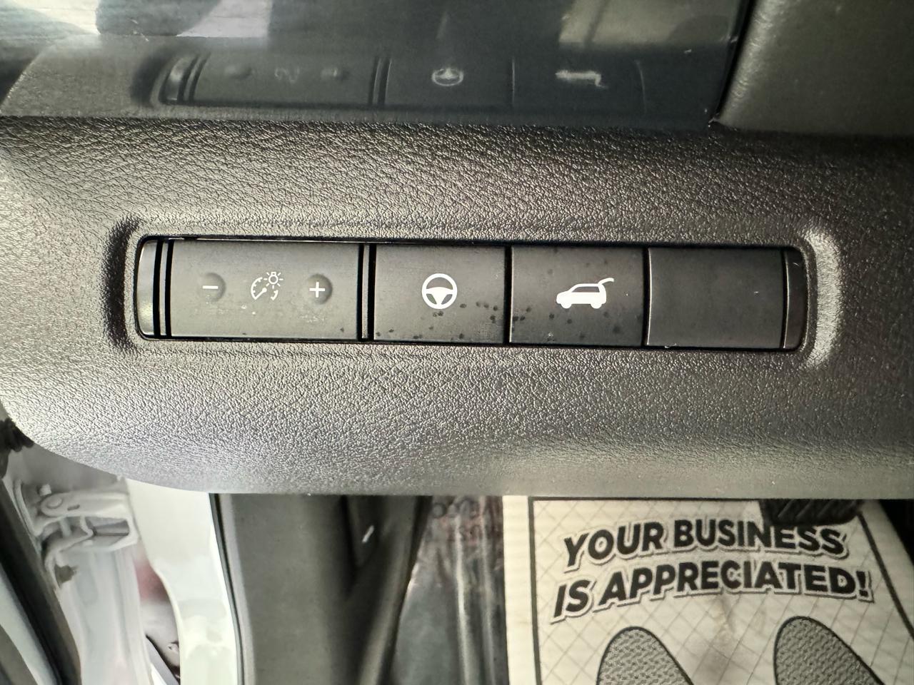 Nissan Pathfinder SV 4WD 2025